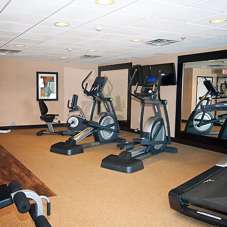 Holiday Inn Express Hotel & Suites Wichita Northeast By Ihg Экстерьер фото