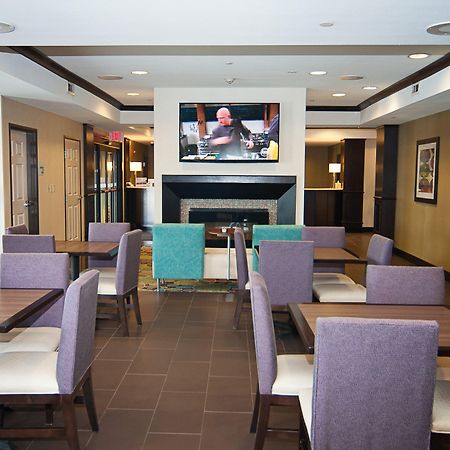 Holiday Inn Express Hotel & Suites Wichita Northeast By Ihg Экстерьер фото