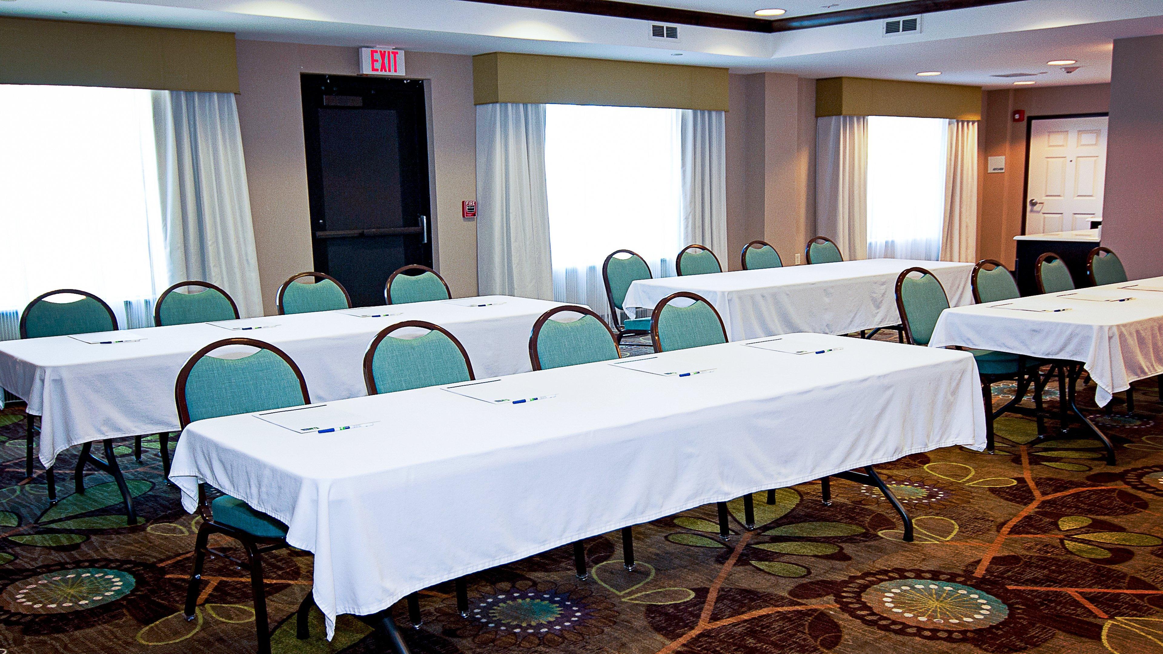 Holiday Inn Express Hotel & Suites Wichita Northeast By Ihg Экстерьер фото